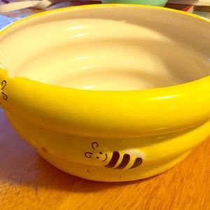 Bumble bee bowls